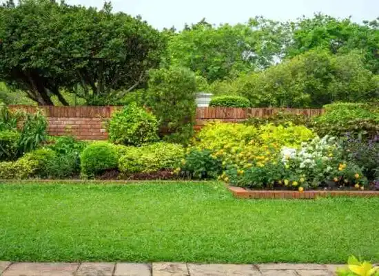 landscaping services Ravenna